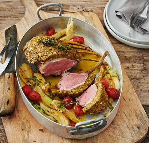 FOODkiss Lammkaree mit Pekanusskräuterkruste